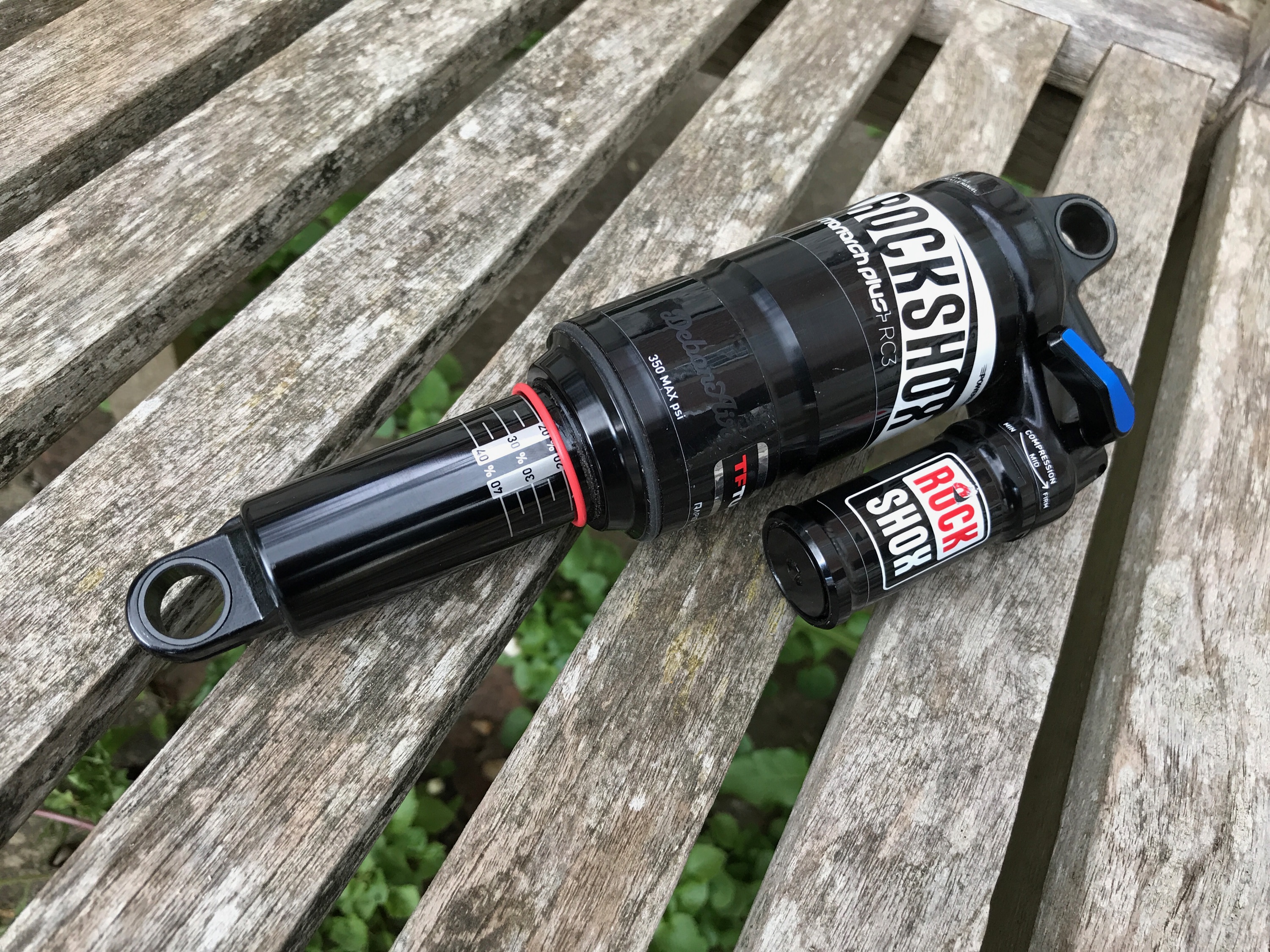 fs-rockshox-monarch-plus-rc3-debonair-216x63-120-posted